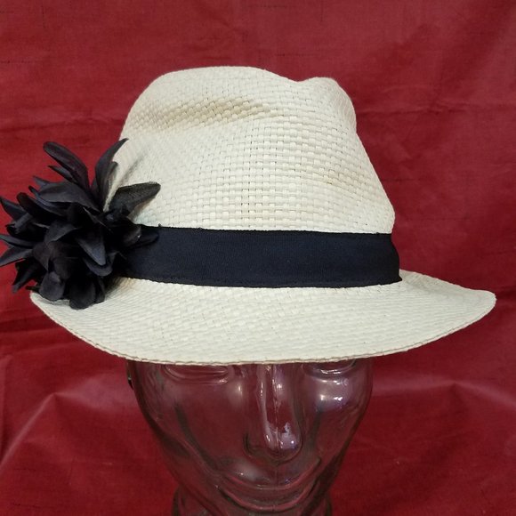 Fedora - Picture 3 of 3